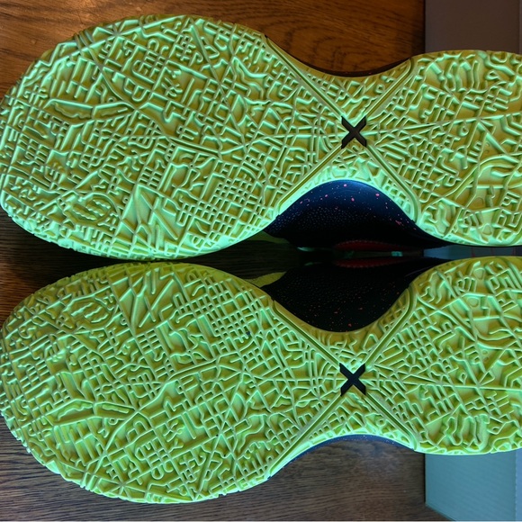 Zoom Lebron next GEN - Picture 6 of 6